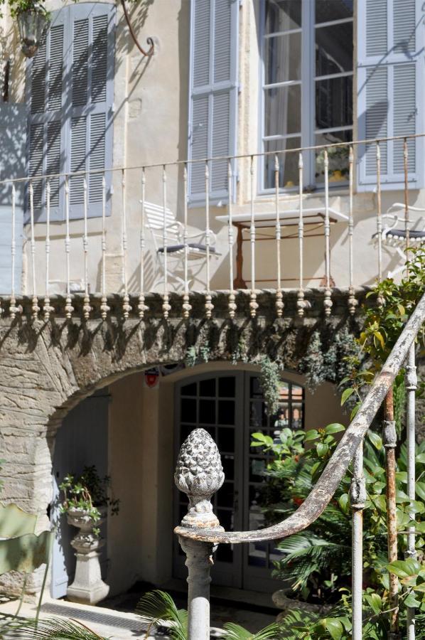Le Petit Chateau Châteauneuf-de-Gadagne Esterno foto